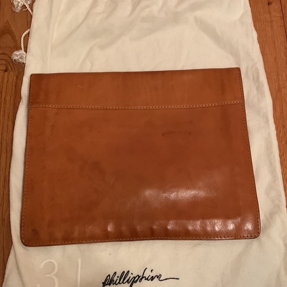 3.1 Phillip Lin Leather Envelope Bag with Suede Interior & Dustbag - Picture 2 of 9